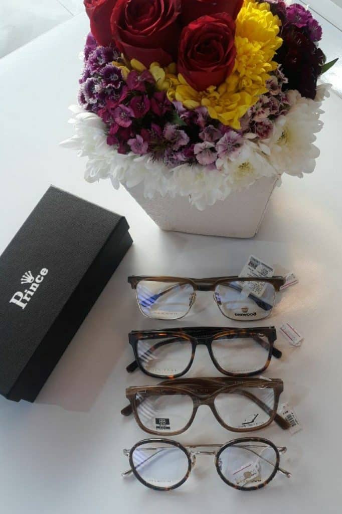 عینک فروشی آوین